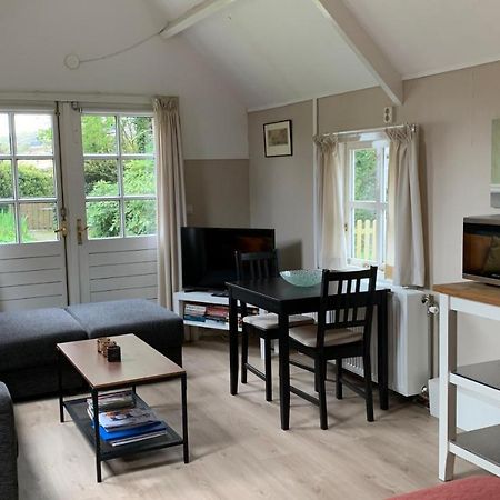 Rob'S Cottage 斯霍尔 外观 照片